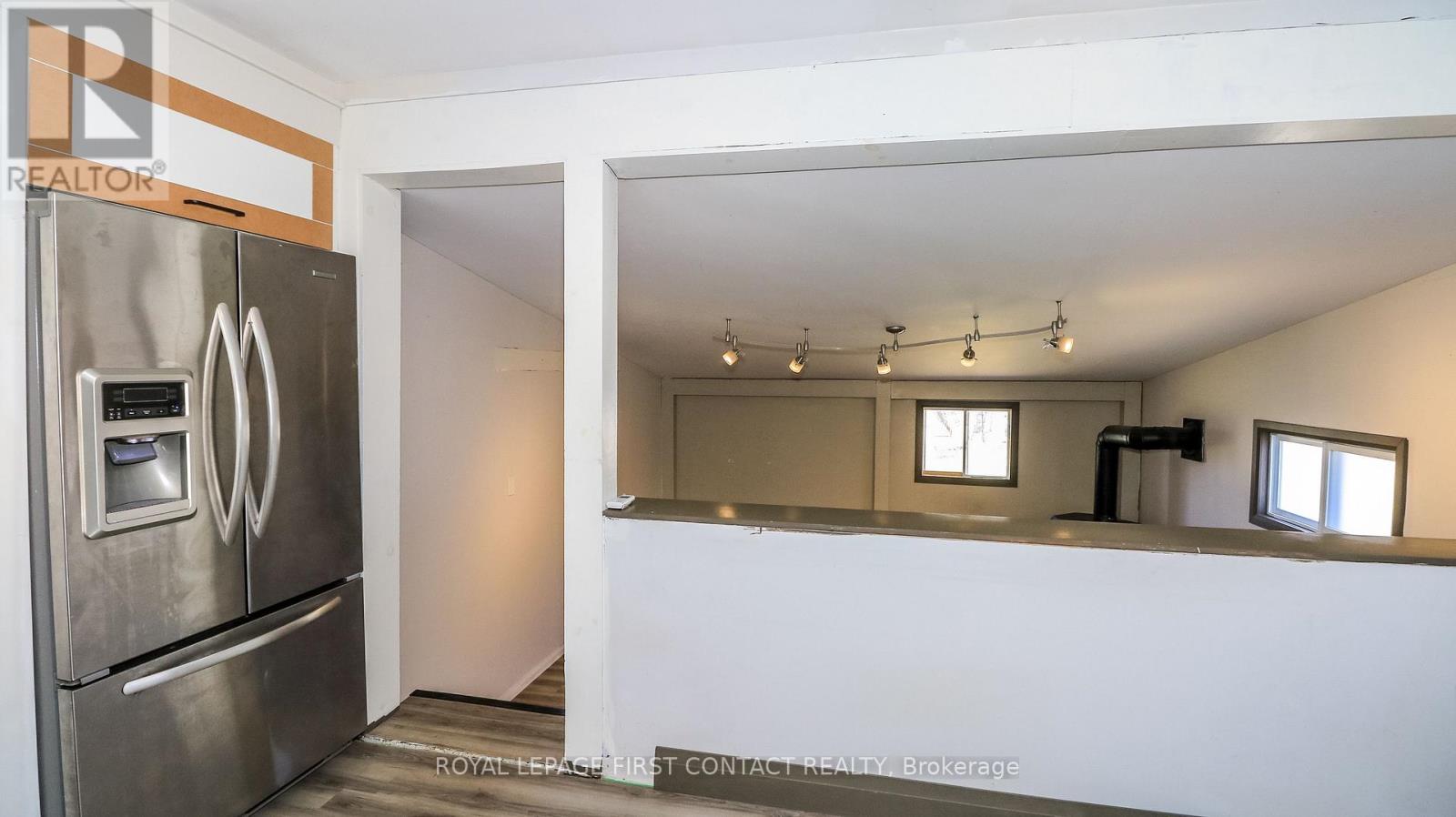 150 FARQUHAR STREET - 24