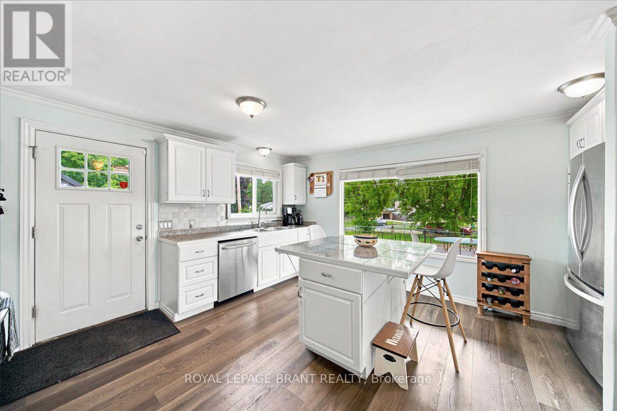 3-bedroom home for sale at 12 TILLSON STREET, Tillsonburg ON · photo 13 of 47