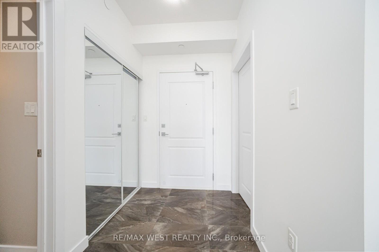 #131 101 SHOREVIEW PLACE - 14