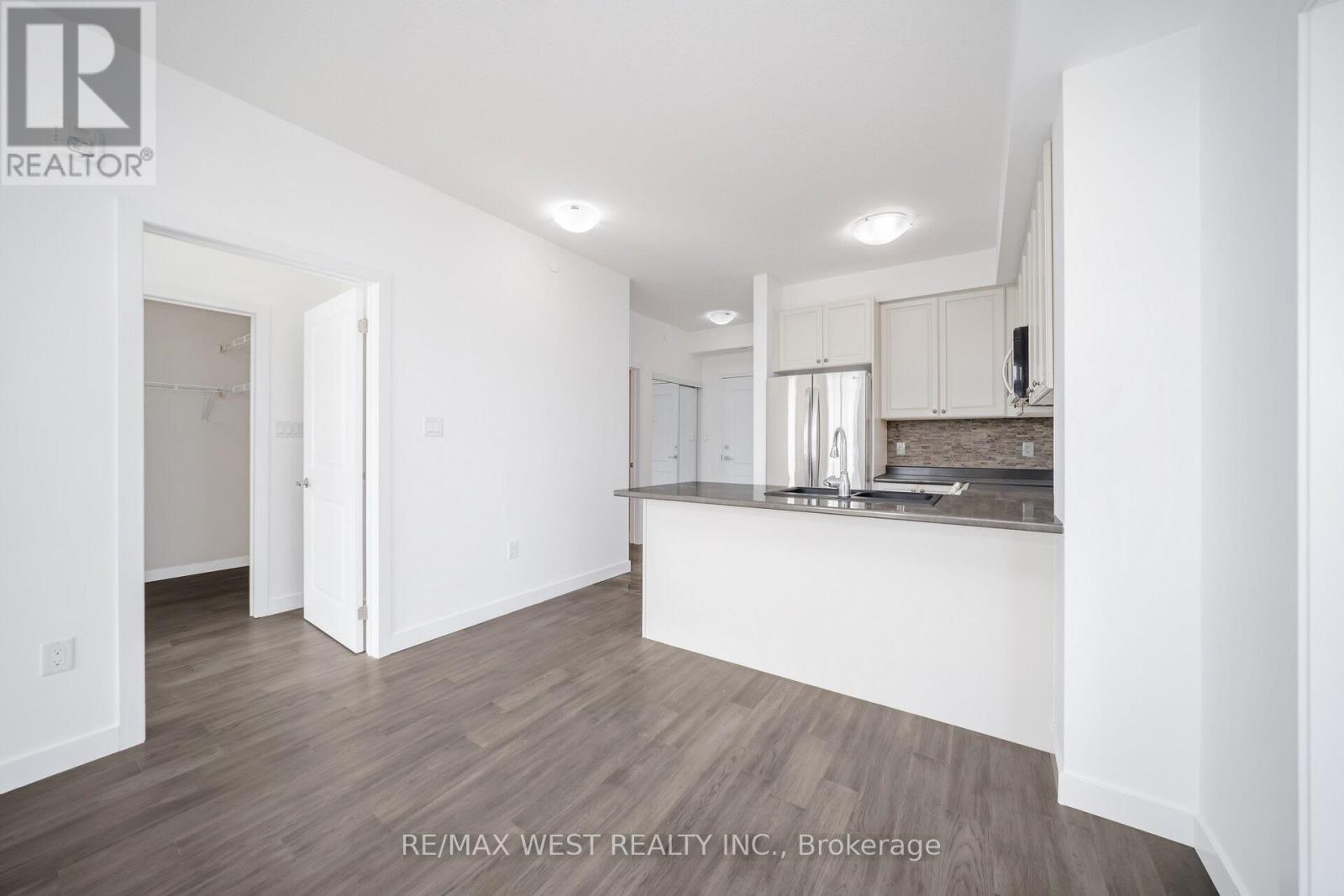 #131 101 SHOREVIEW PLACE - 23