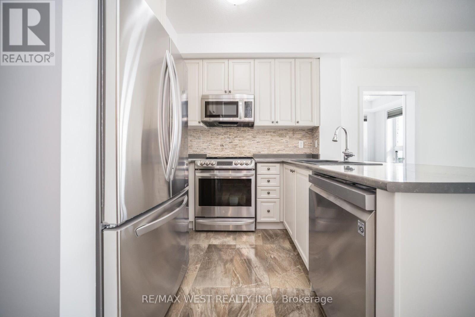 #131 101 SHOREVIEW PLACE - 24