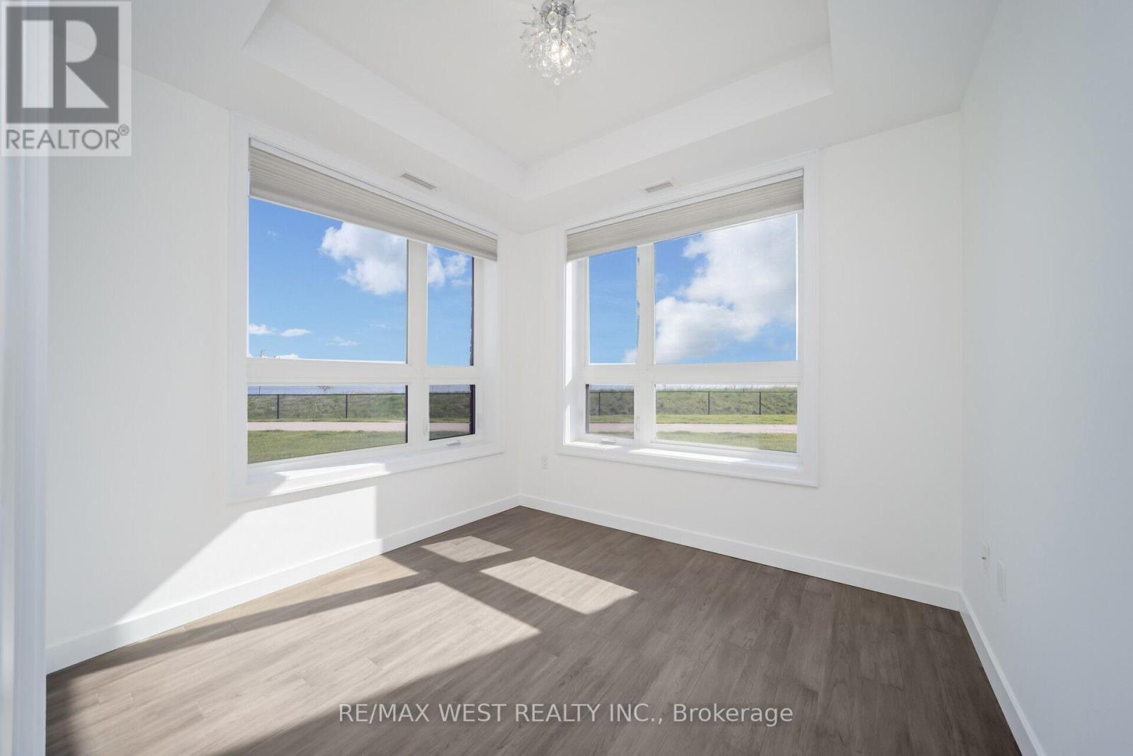 #131 101 SHOREVIEW PLACE - 31