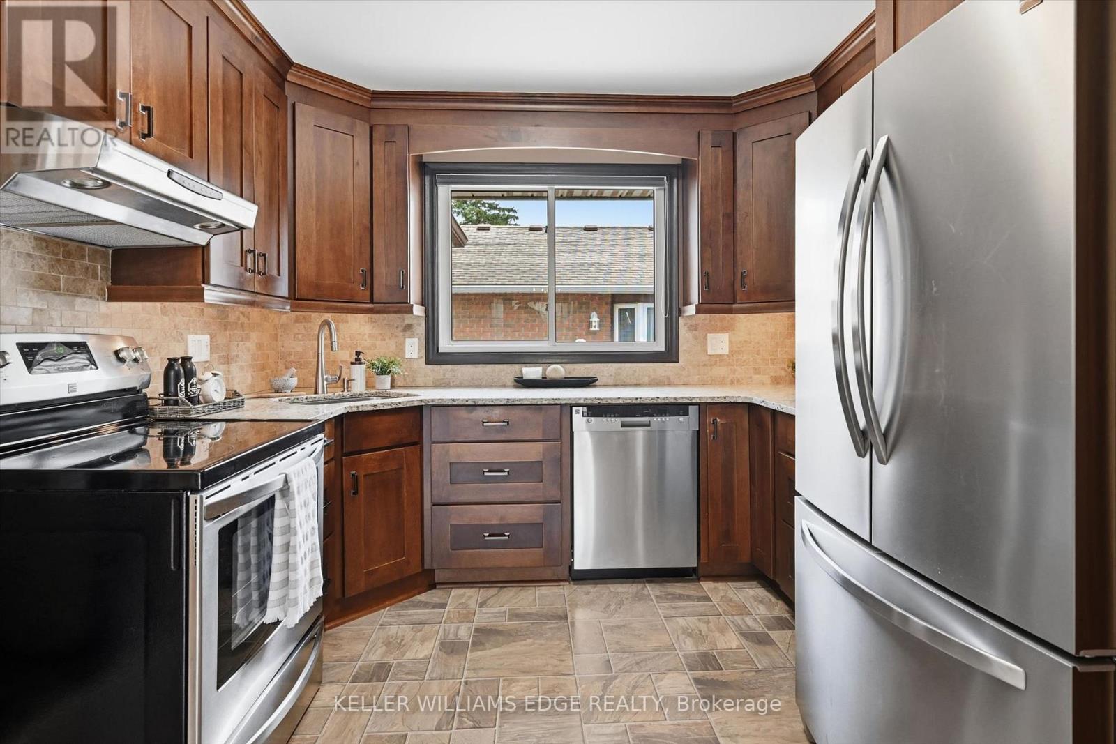 38 JAMES STREET - Image 12
