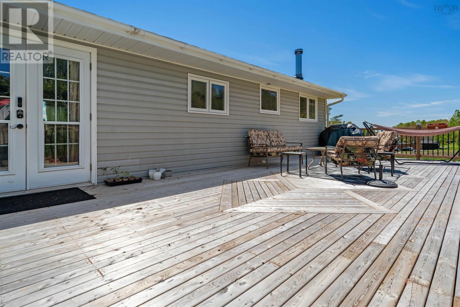 9 Demont Drive - 3