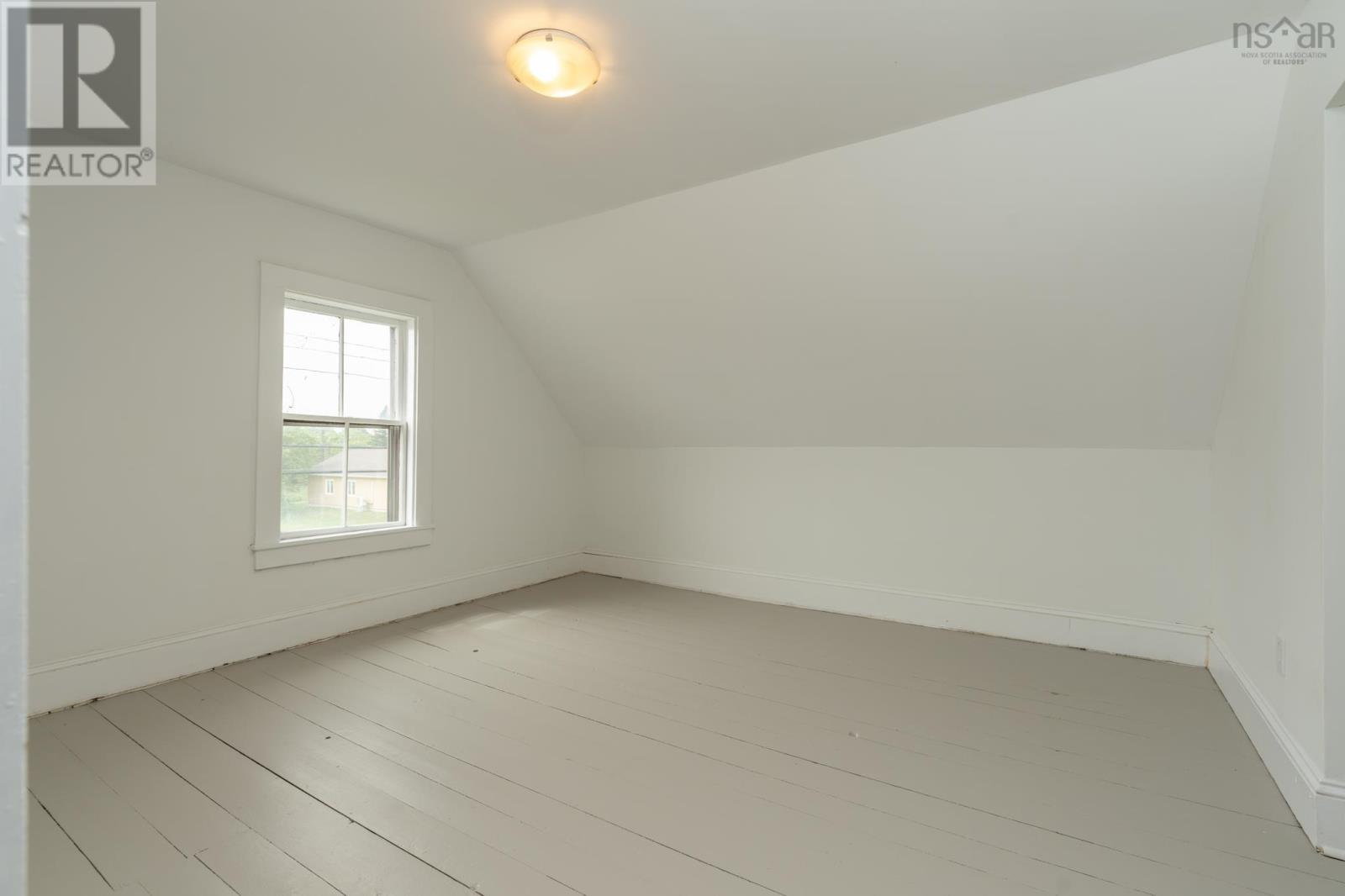 Property 25 of 41 of 233 Pleasant Street