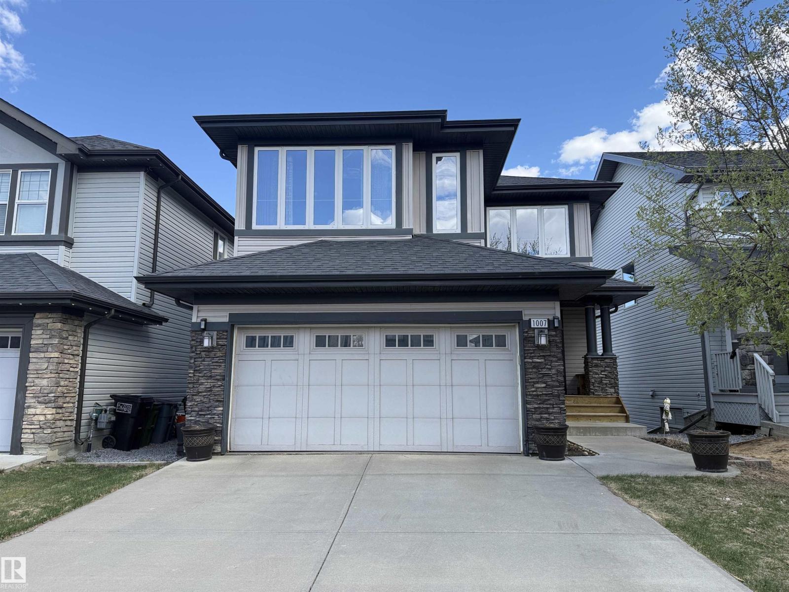 1007 173 ST SW - 1