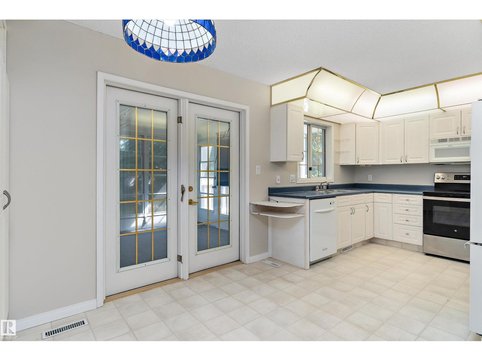 933 YOUVILLE DR W NW - 14
