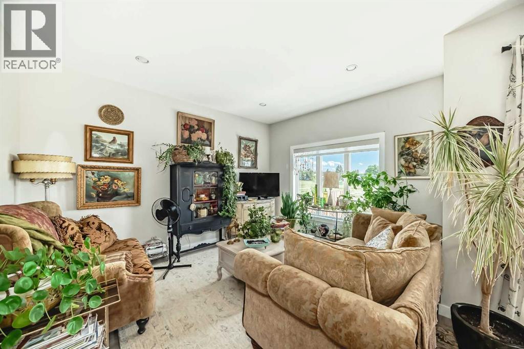 #1 1584 Stafford Drive N - 7