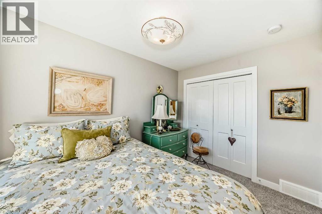 #1 1584 Stafford Drive N - 25
