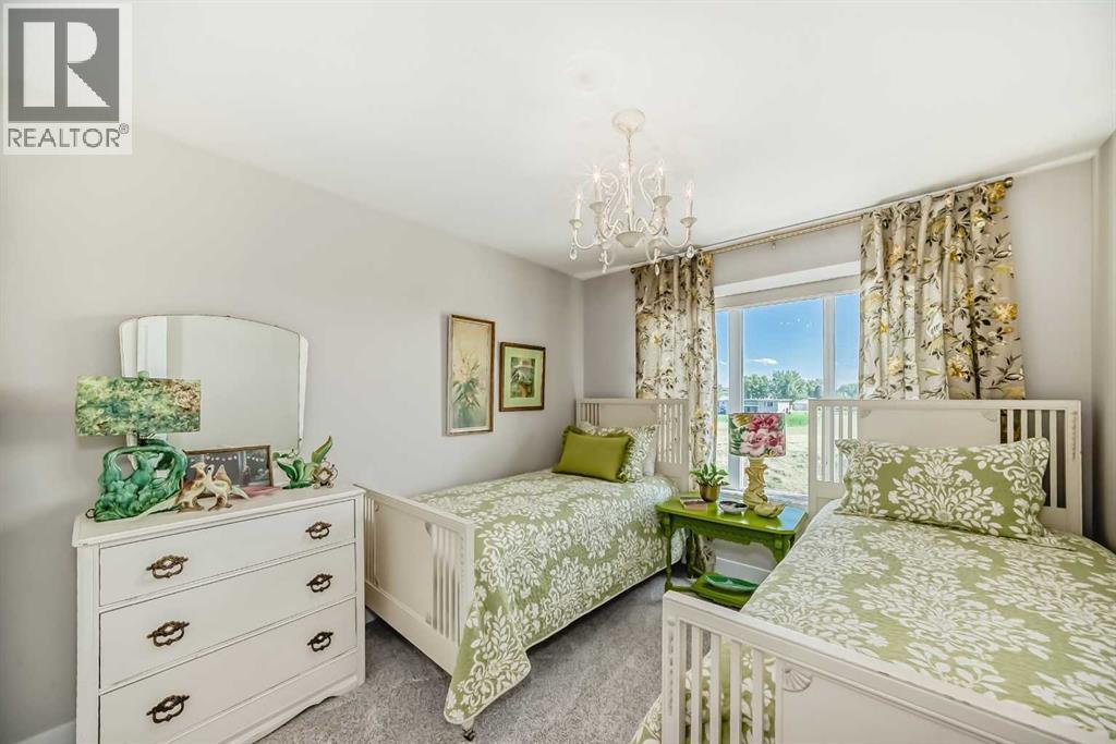 #1 1584 Stafford Drive N - 26