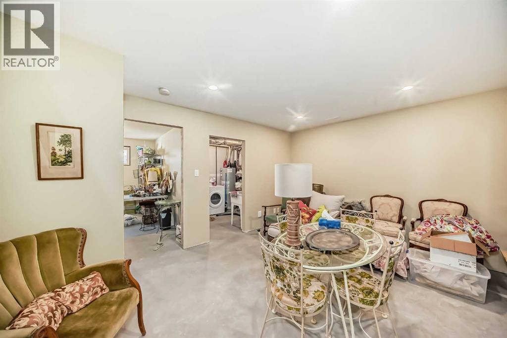 #1 1584 Stafford Drive N - 30