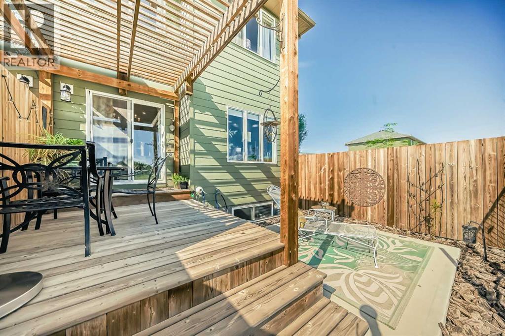 #1 1584 Stafford Drive N - 40