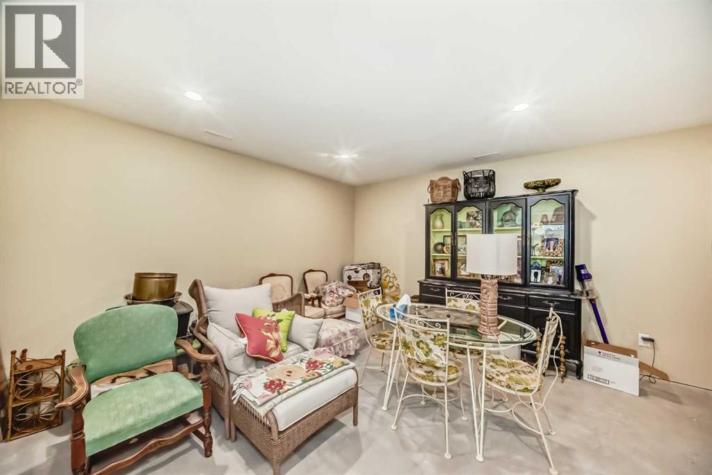 #1 1584 Stafford Drive N - 31