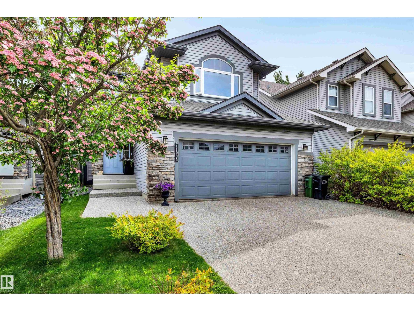 11935 21 AV SW - 3