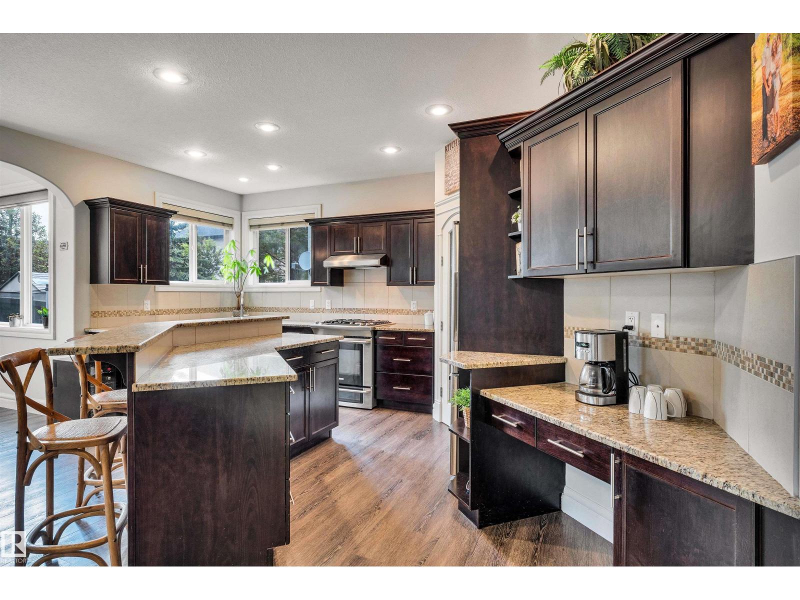 11935 21 AV SW - 15