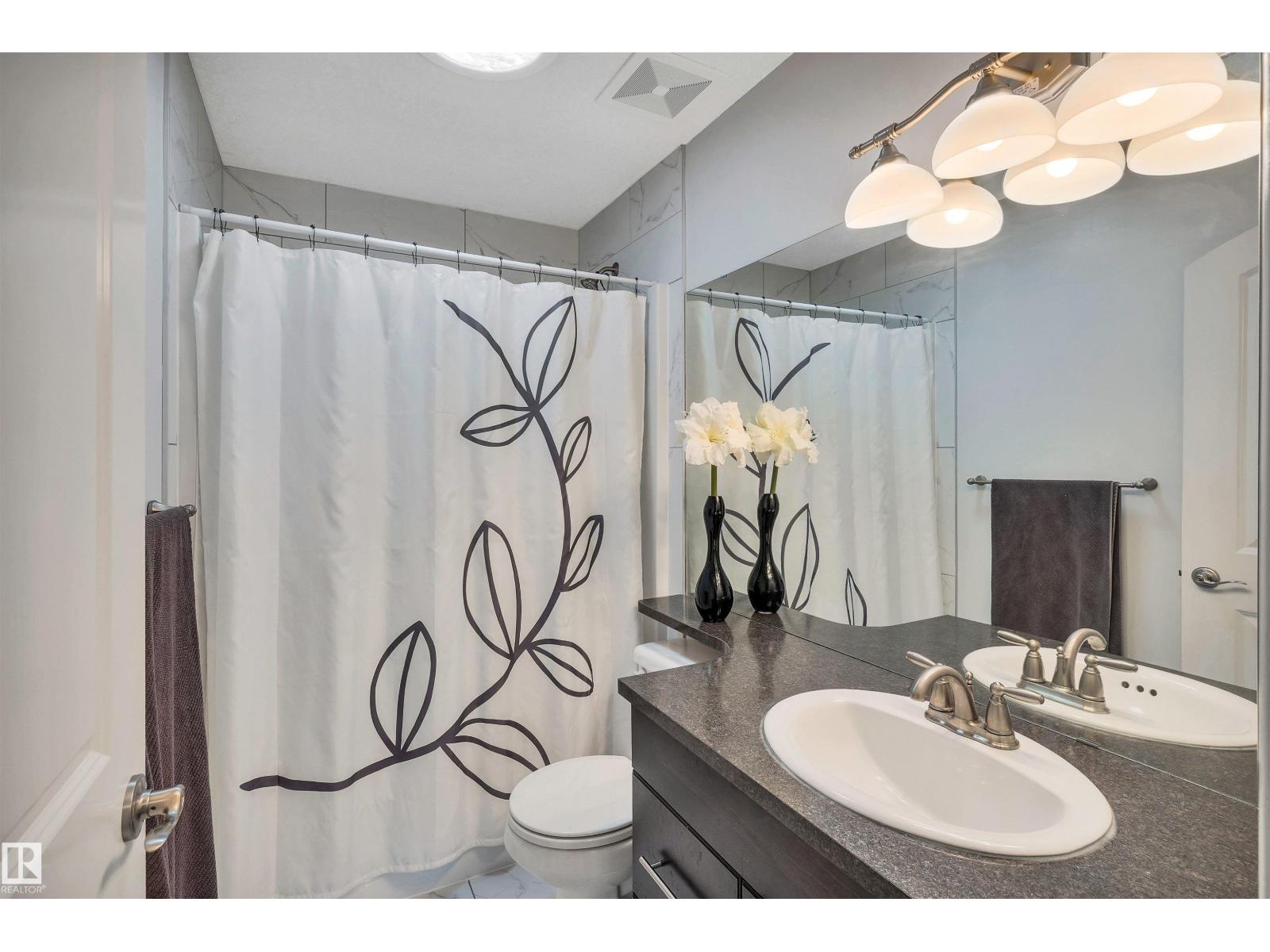 11935 21 AV SW - 45