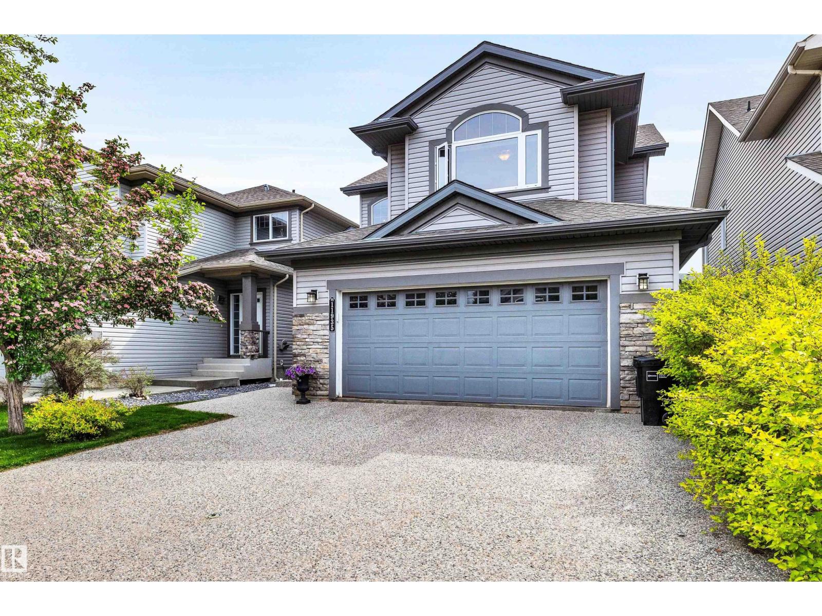 11935 21 AV SW - 2