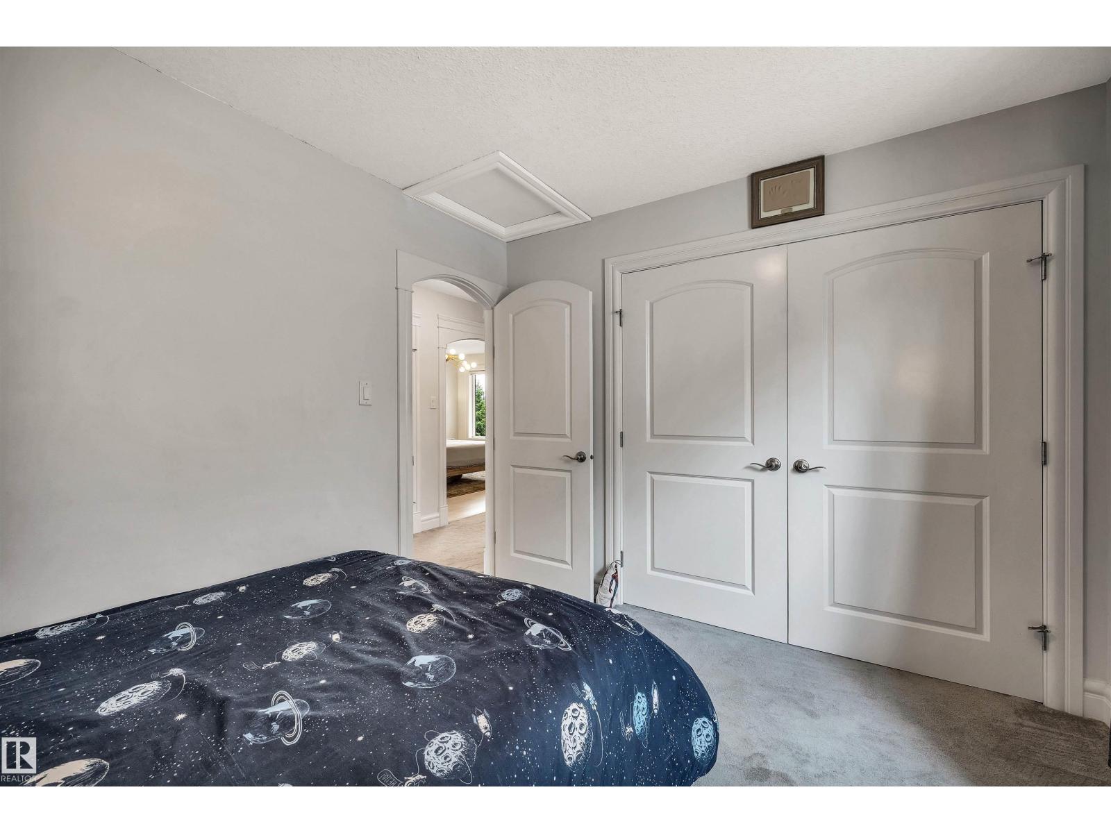 11935 21 AV SW - 44