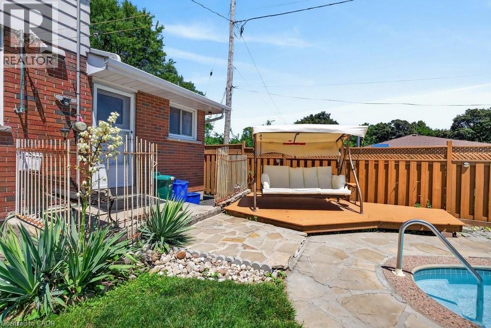 2440 CYPRUS Avenue - 33