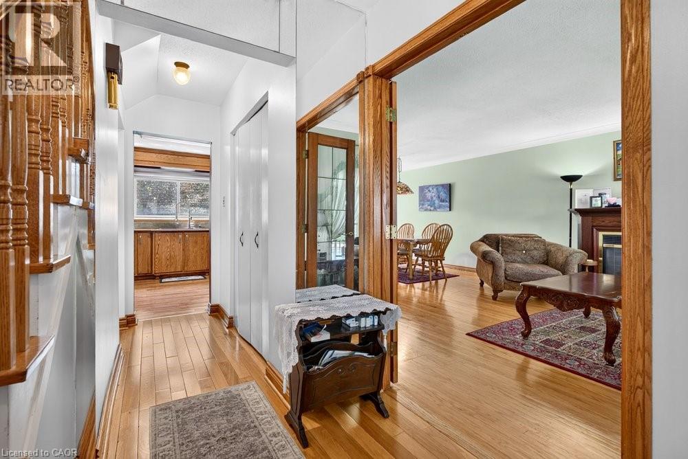 2440 CYPRUS Avenue - 11