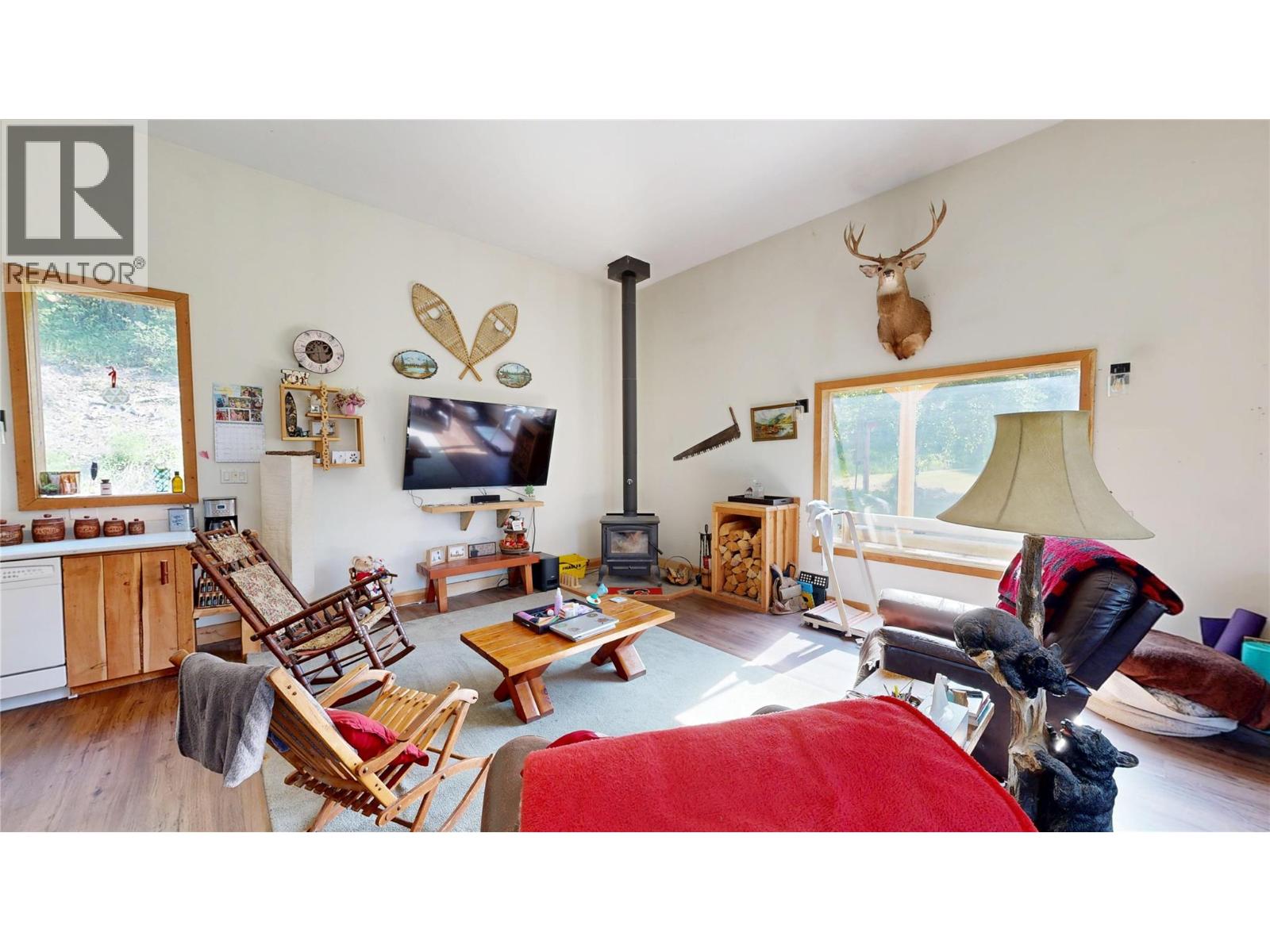 5055 95 Highway - 6