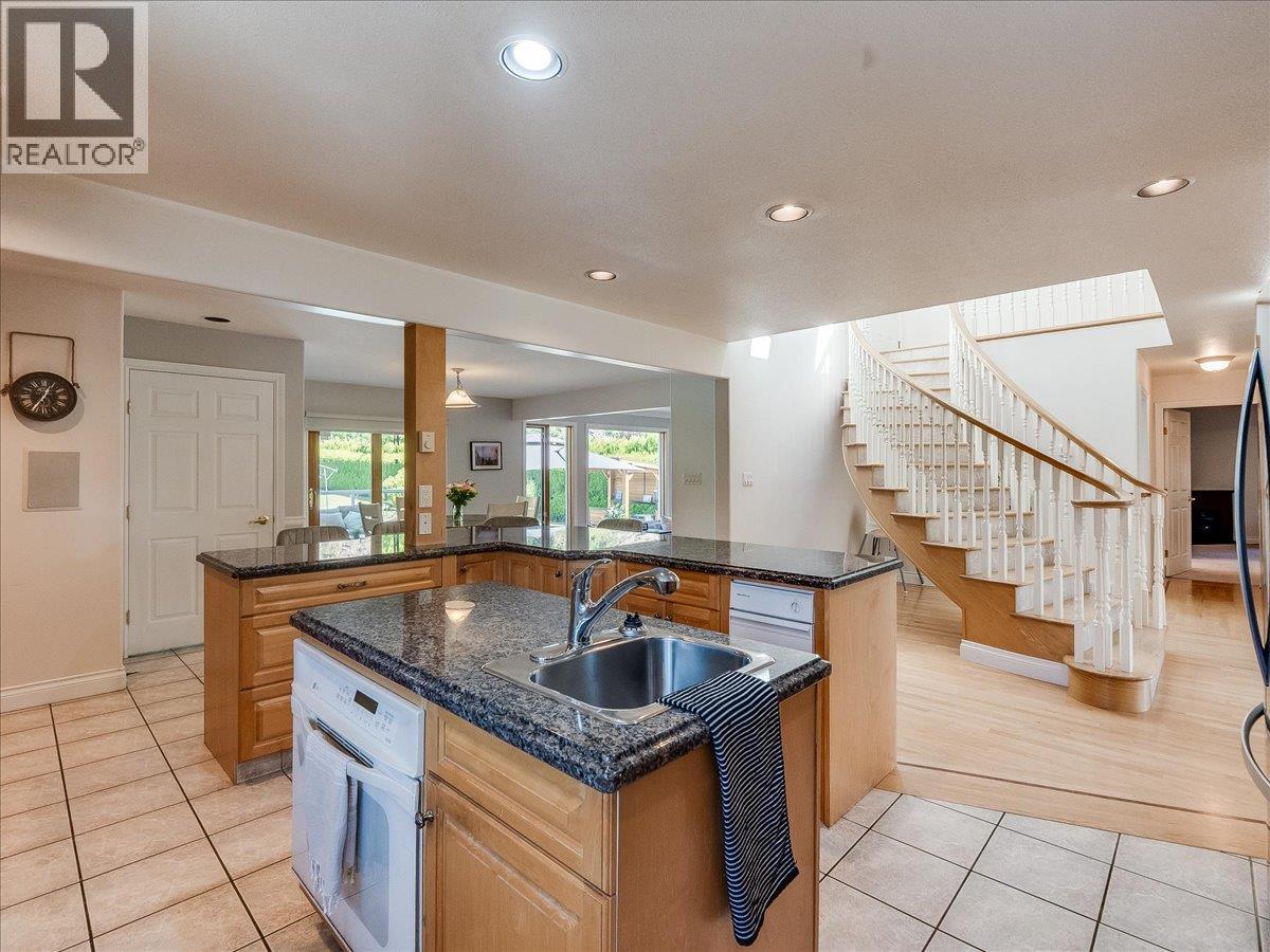 3441 LABURNUM Drive - 15