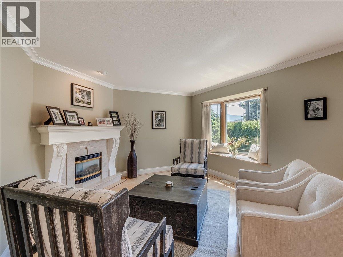 3441 LABURNUM Drive - 7