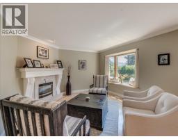 4pc Ensuite bath - 3441 Laburnum Drive, Trail, BC V1R2S9 Photo 7