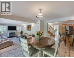 Kitchen - 3441 Laburnum Drive, Trail, BC V1R2S9 Photo 17