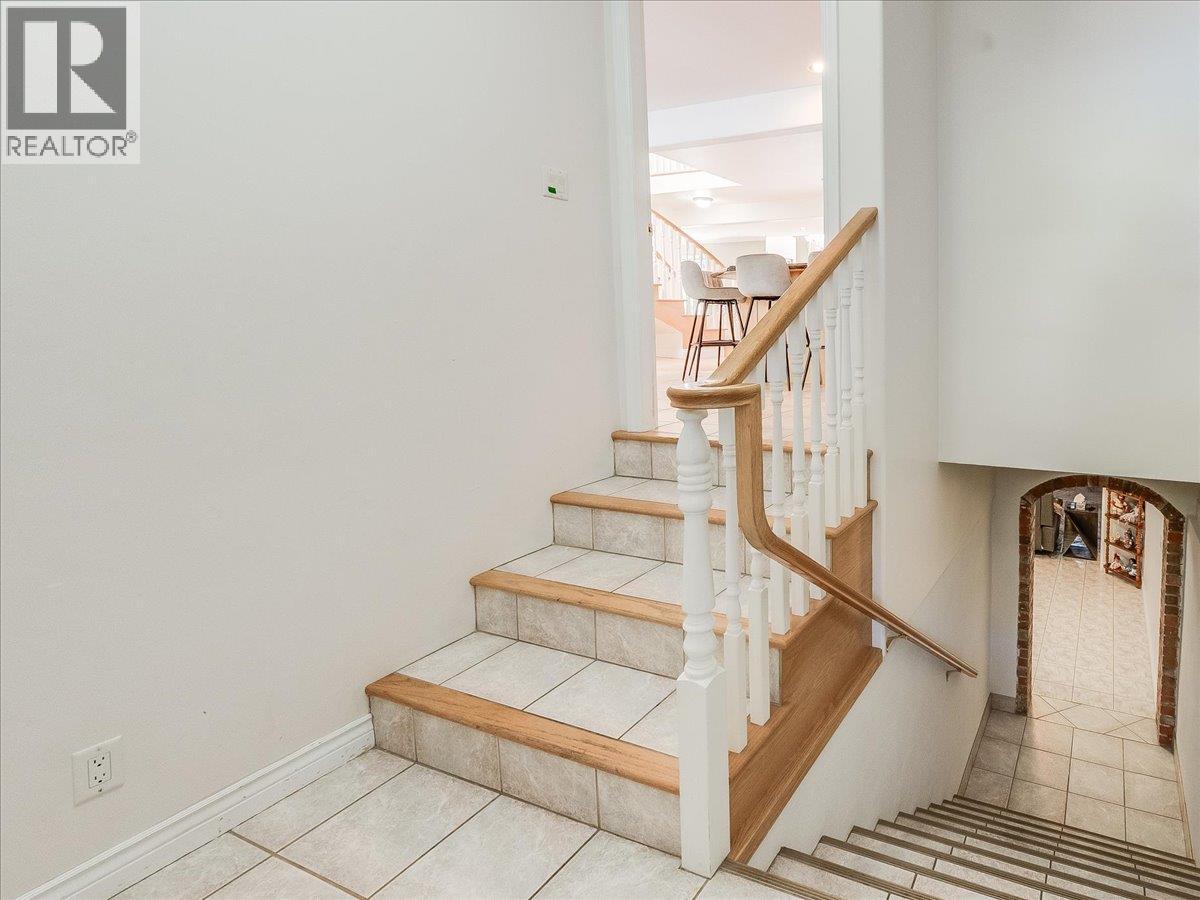 3441 LABURNUM Drive - 41