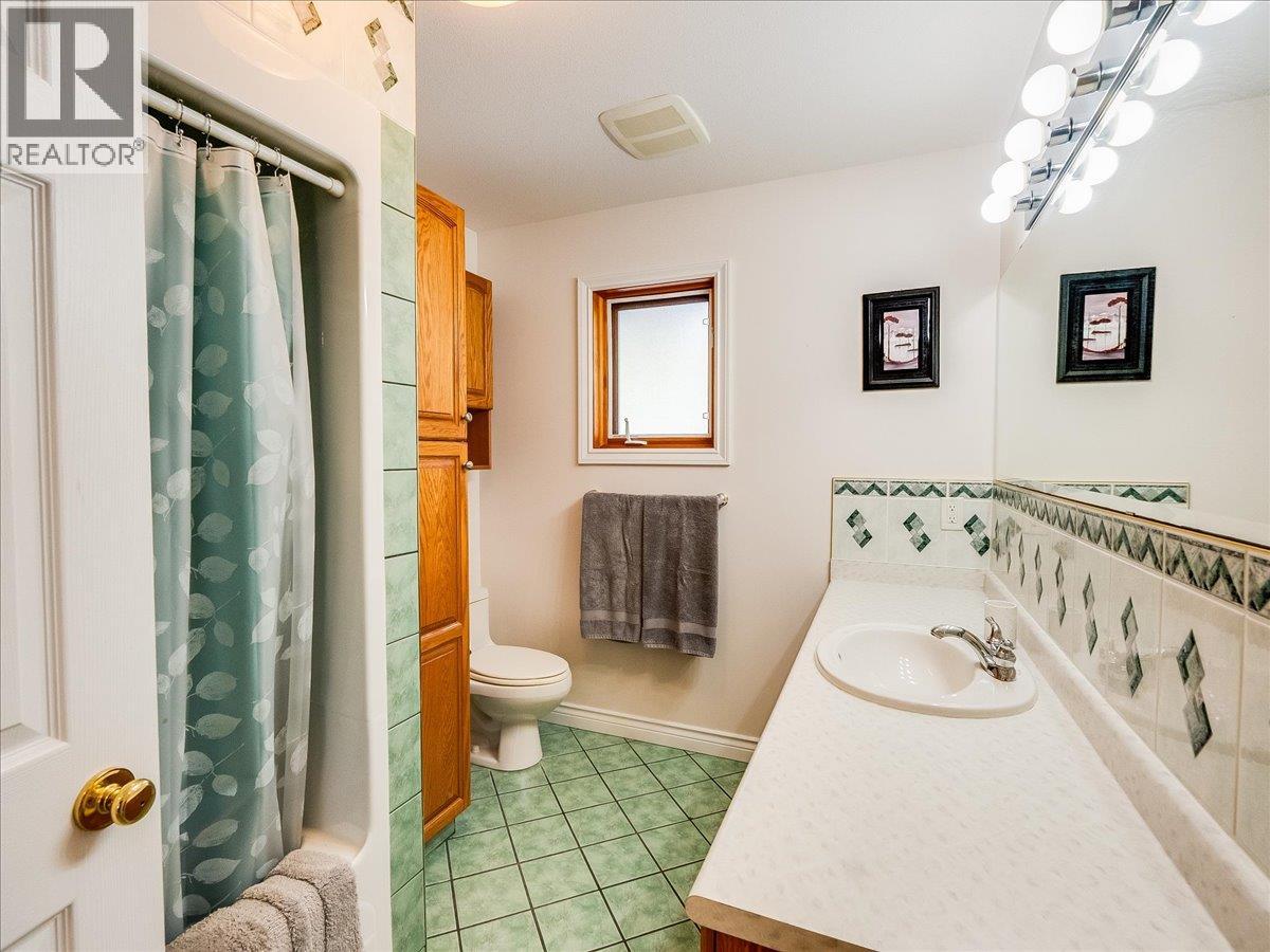 3441 LABURNUM Drive - 30