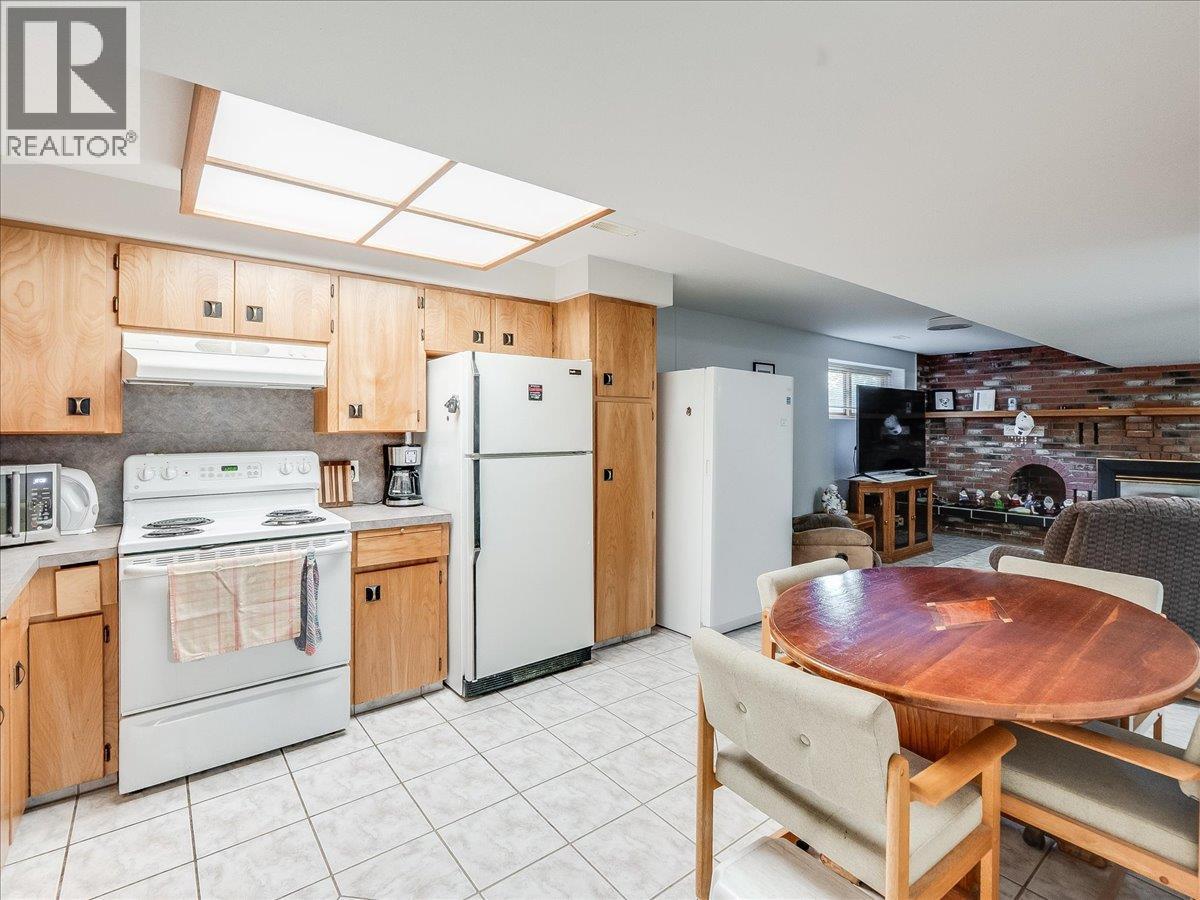3441 LABURNUM Drive - 46