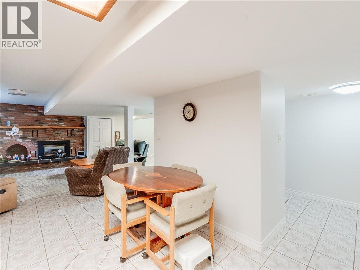 3441 LABURNUM Drive - 47