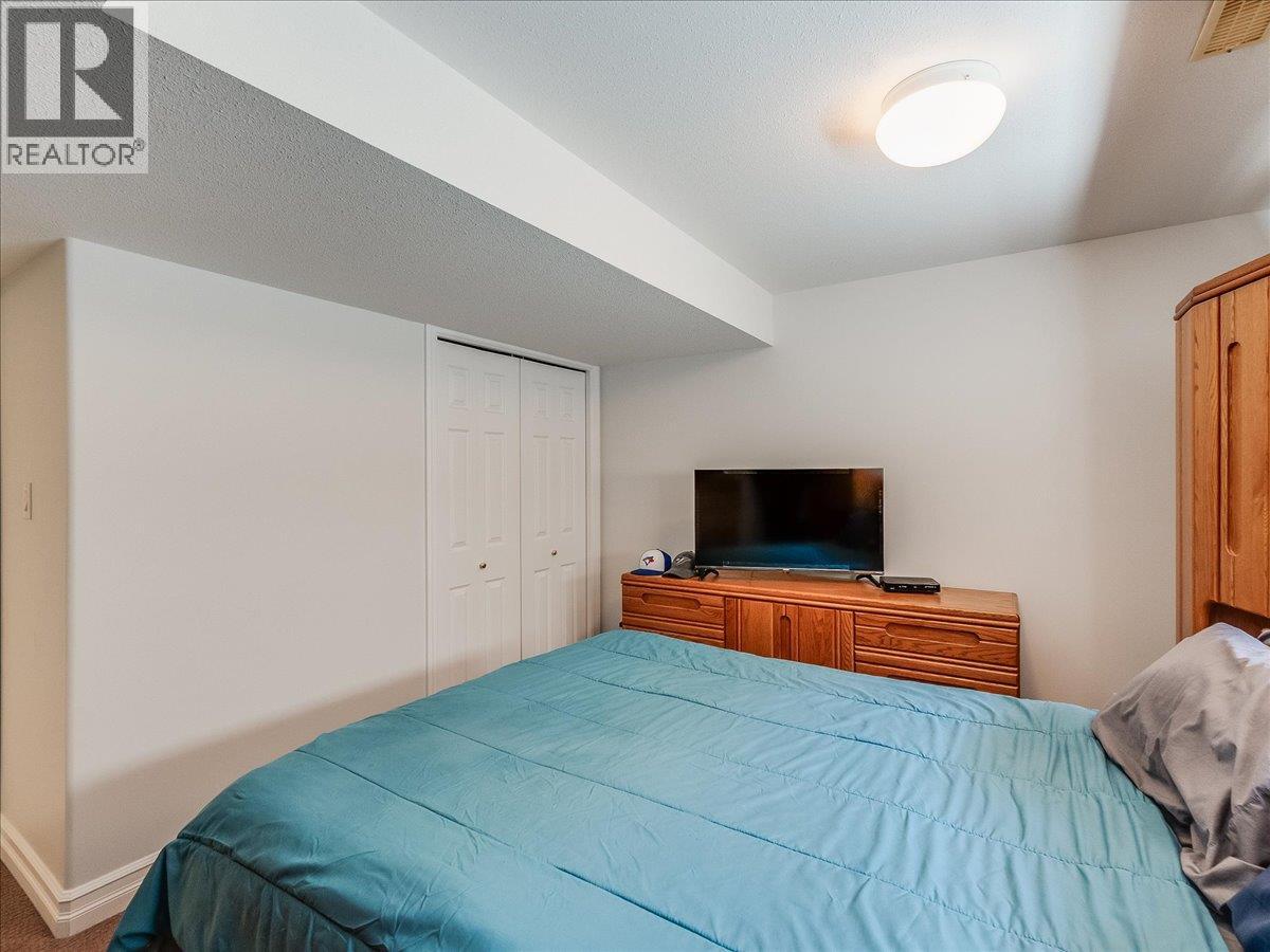 3441 LABURNUM Drive - 49