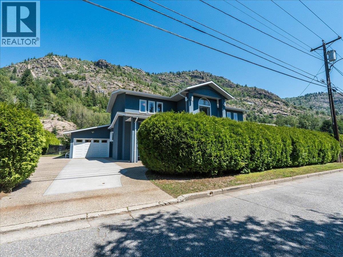 3441 LABURNUM Drive - 56