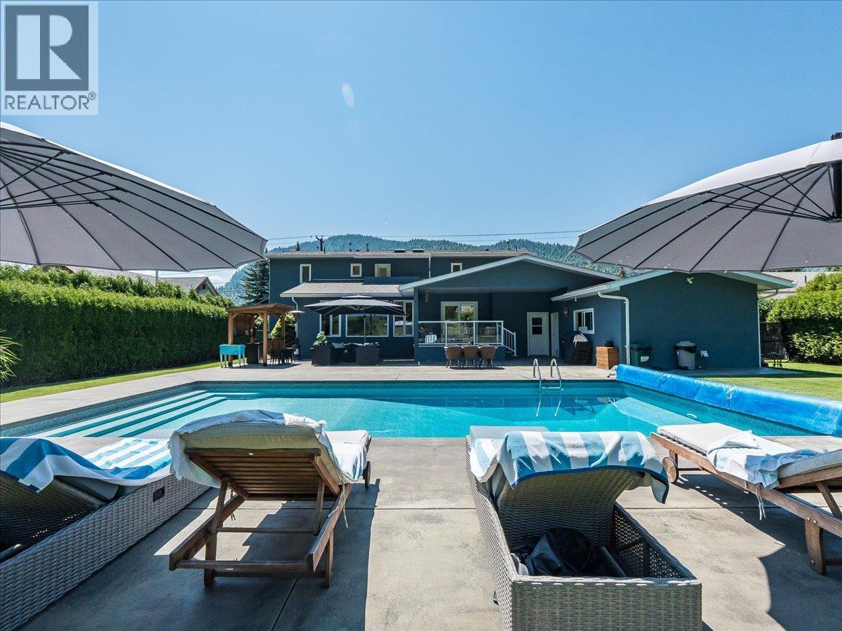 3441 LABURNUM Drive - 62
