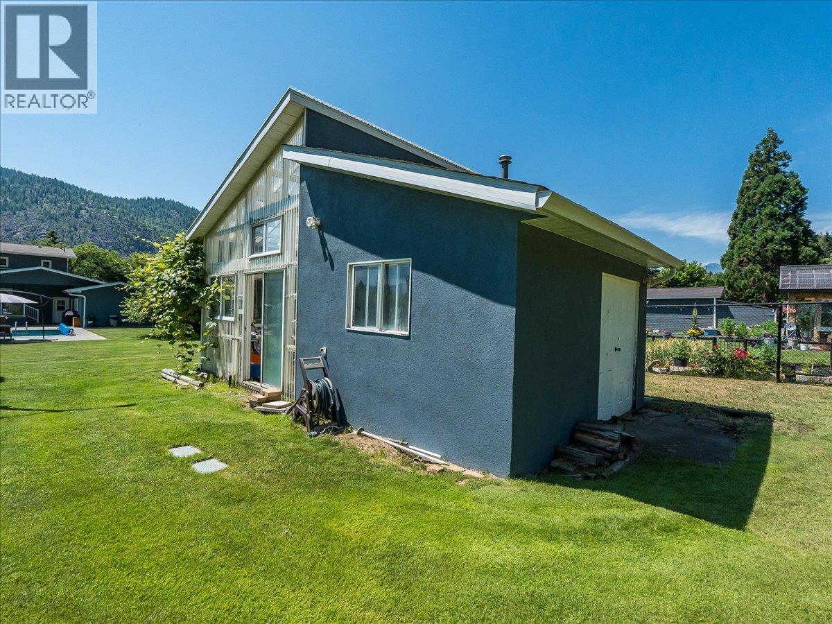 3441 LABURNUM Drive - 71