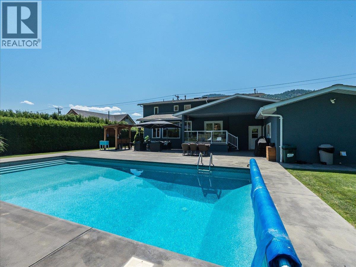 3441 LABURNUM Drive - 64