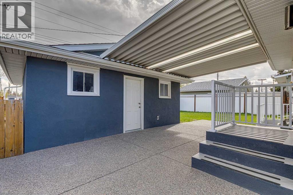 427 96 Avenue SE - 43
