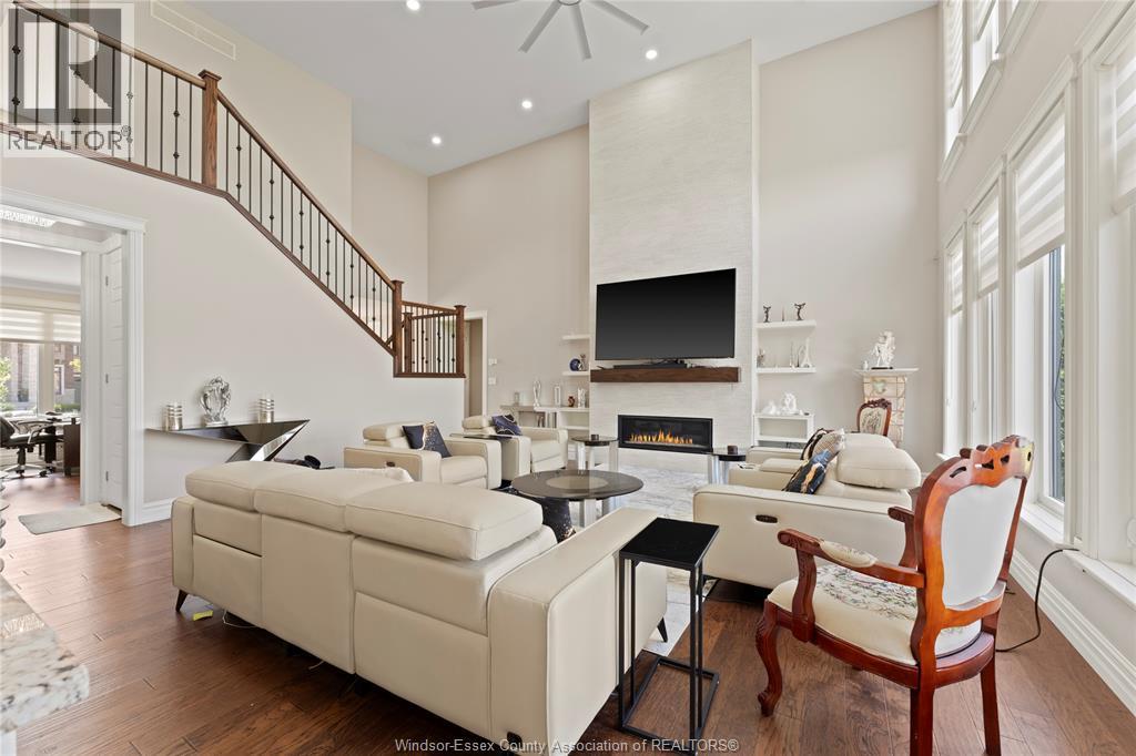3796 ST. FRANCIS CRESCENT - 7