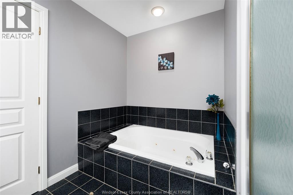 186 CRYSTAL HARBOUR - 21