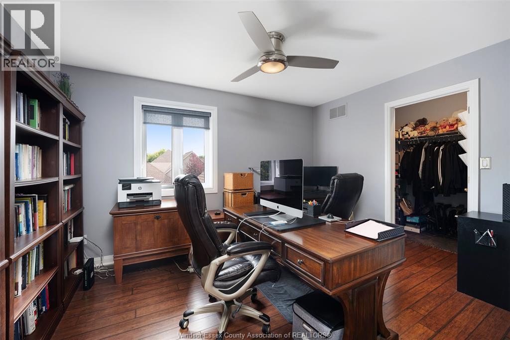186 CRYSTAL HARBOUR - 24