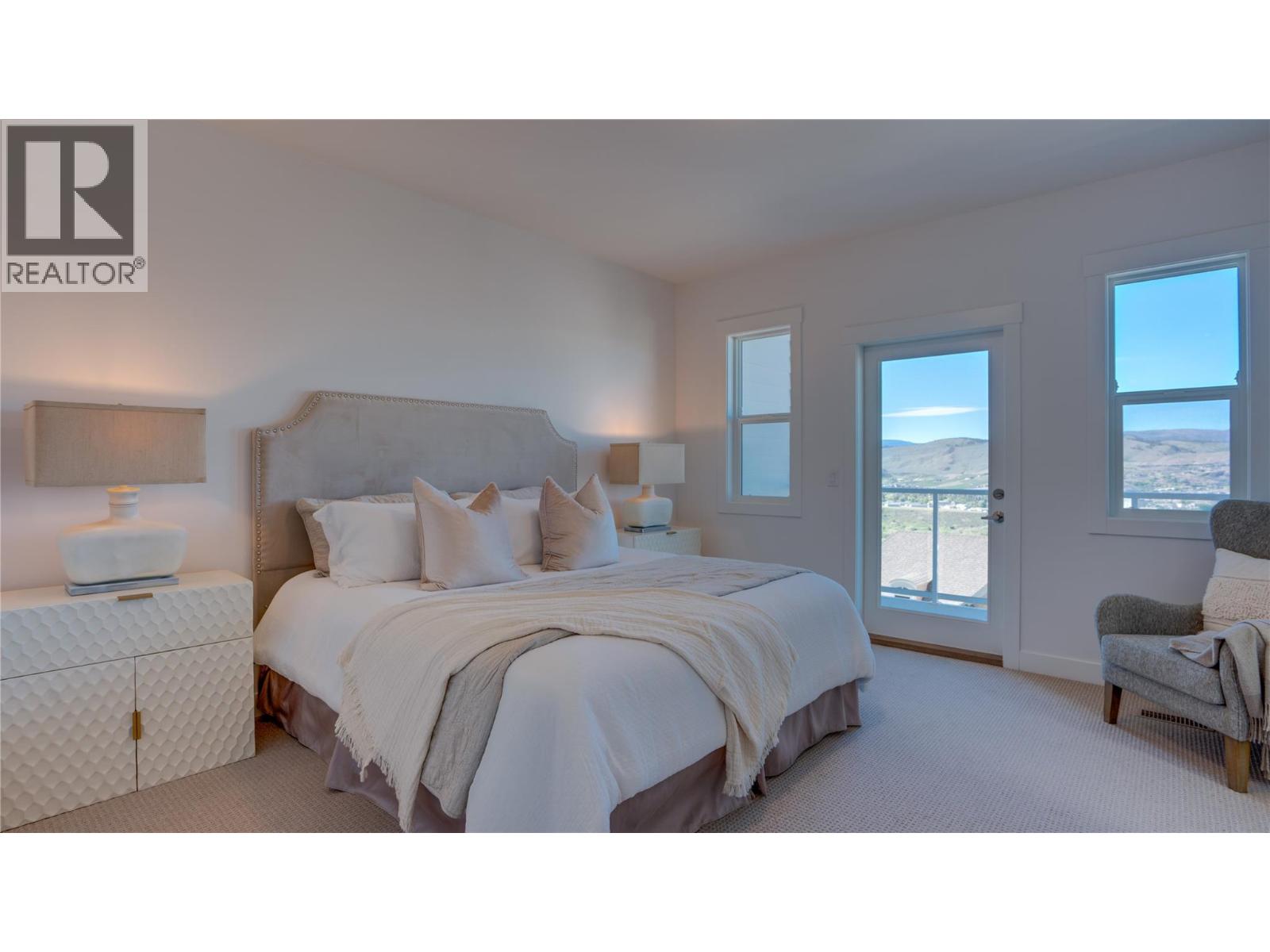 #4 1050 Mt. Revelstoke Place - 18