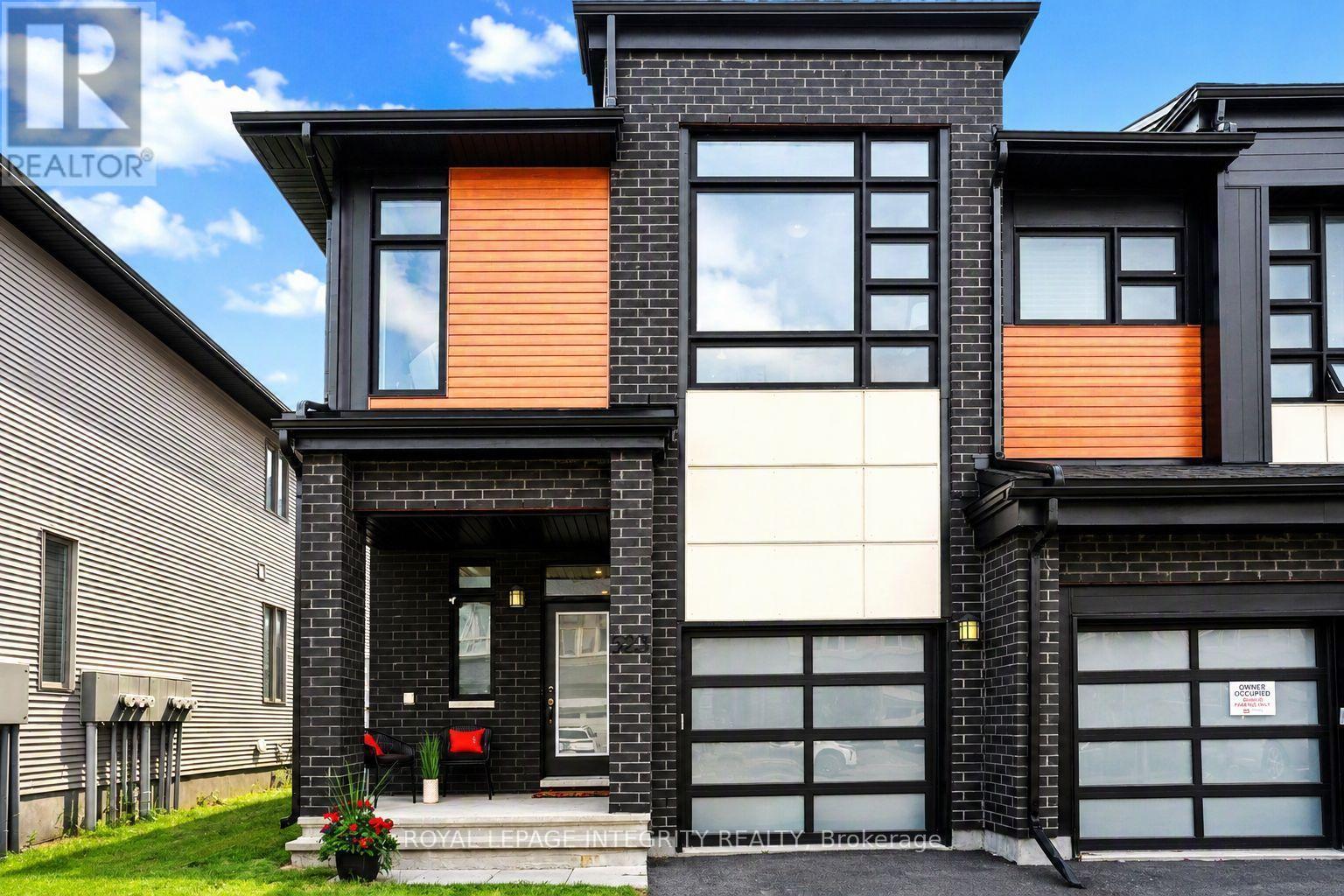 523 TRIANGLE STREET - 1
