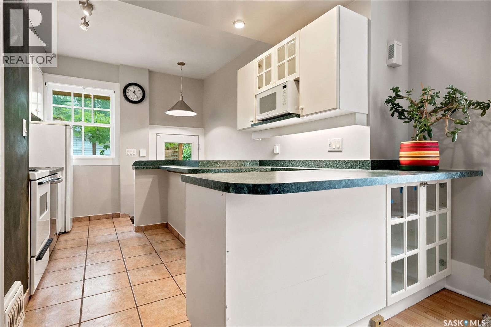 2221 Montague STREET — photo 11