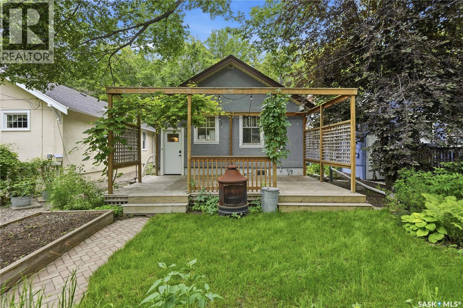 2221 Montague STREET — photo 33
