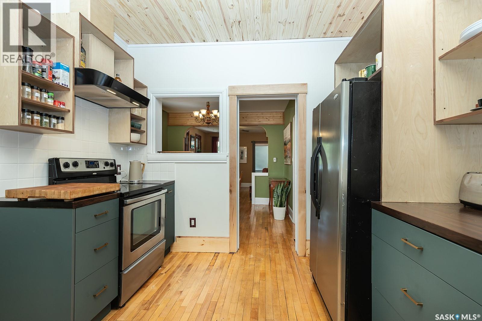 406 J AVENUE S — photo 16