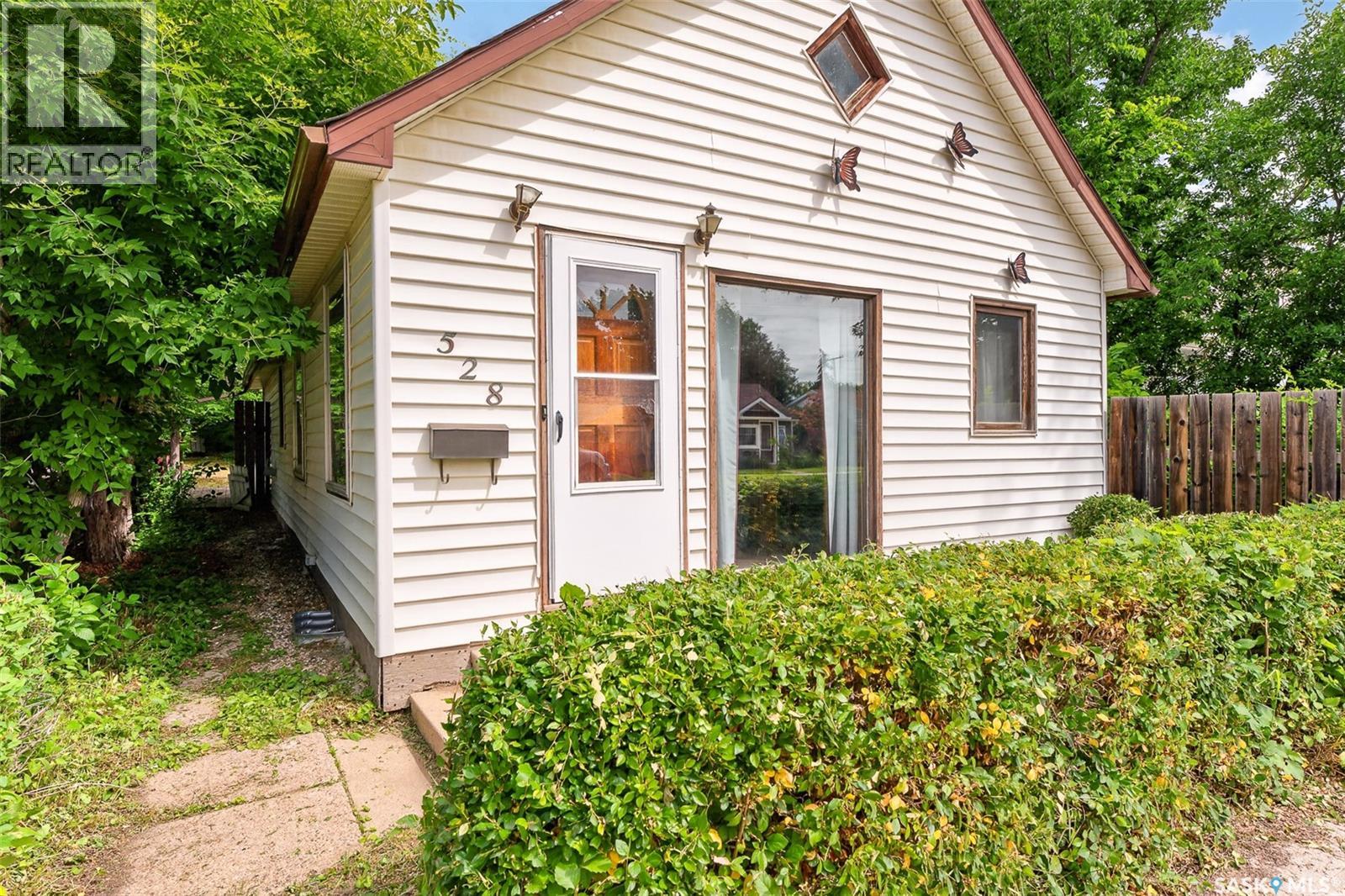 528 Ominica STREET E - 2