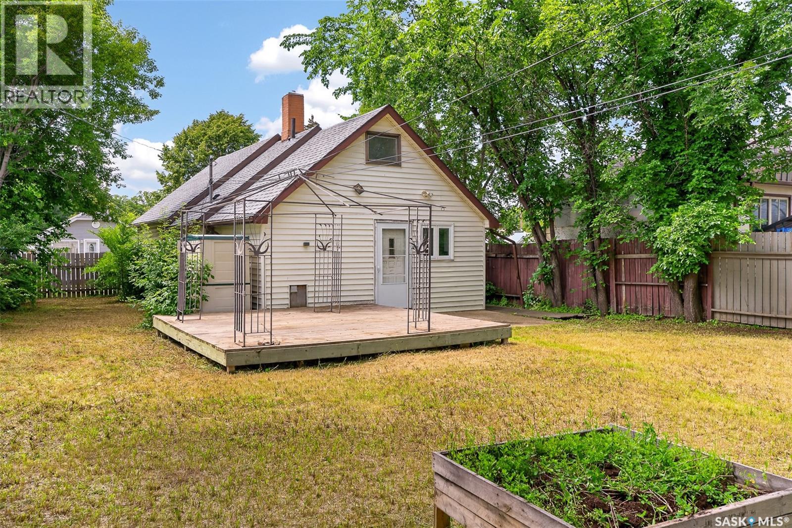 528 Ominica STREET E - 49