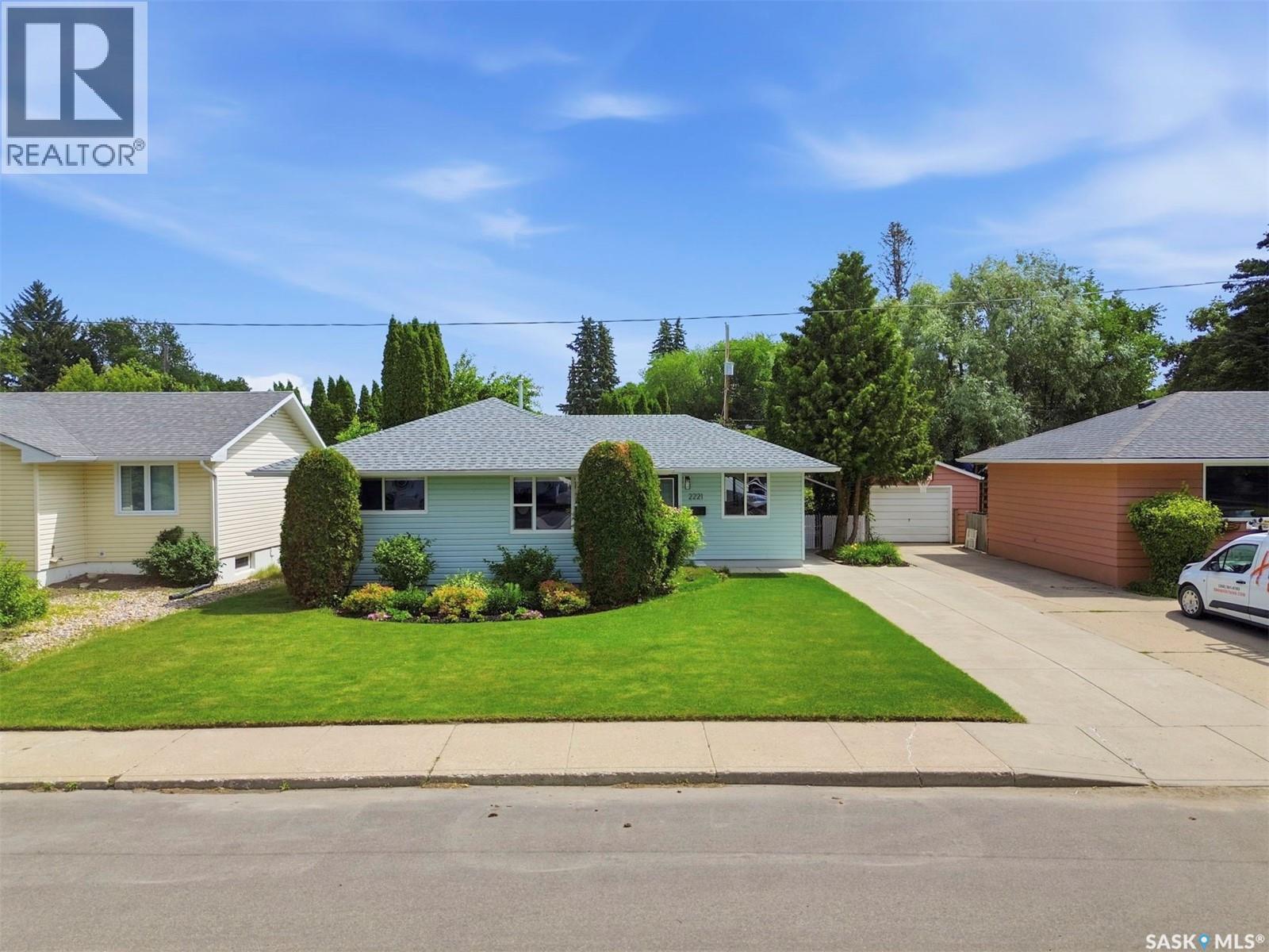 2221 Munroe AVENUE S — photo 46